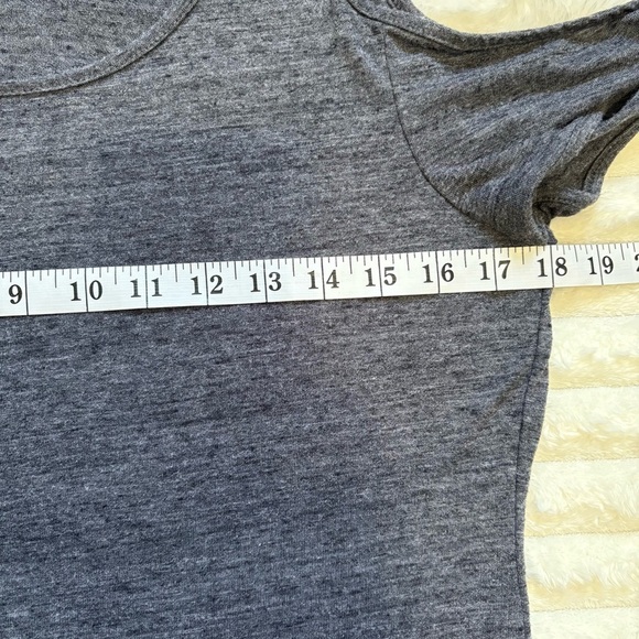 Old Navy Cold Shoulder Short Sleeve Top Gray Womens Small - Picture 5 of 6